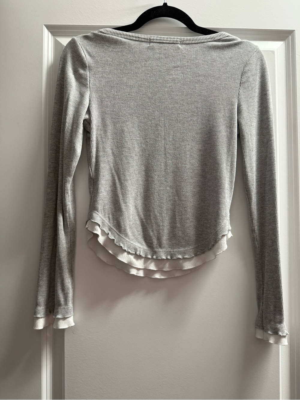 Gray ribbed sweater - Picture 5 of 5
